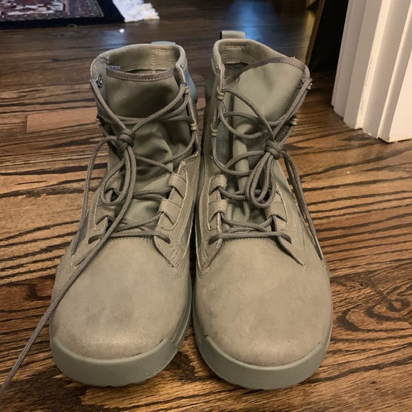 Nike Other - NEVER WORN Nike Combat Work Boots